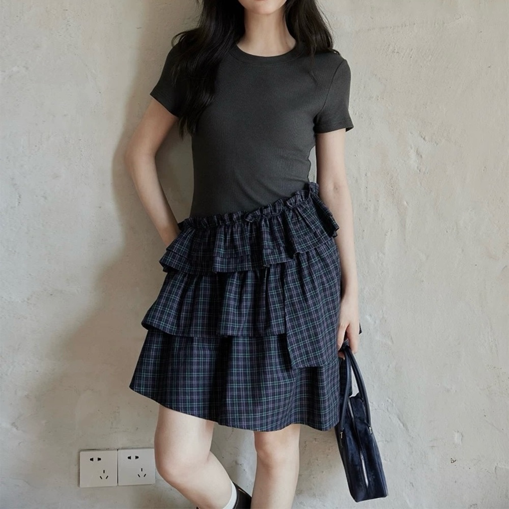 Plaid Ruffle Skirt - Black and Green